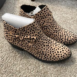 Leopard booties